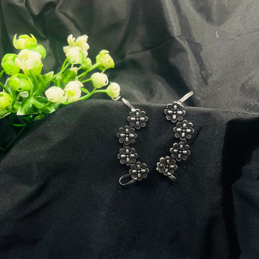 Oxidized Silver Earcuff earclips