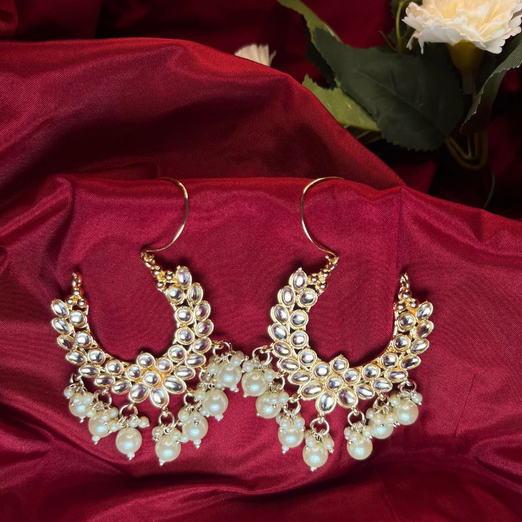 Off White Kundan Earrings