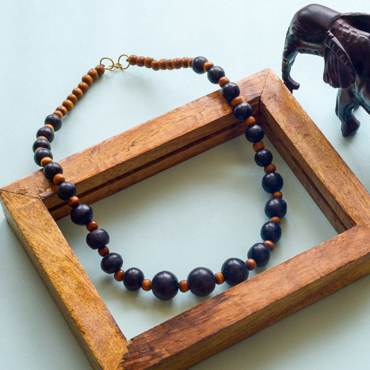 Medidative String Mid Length Necklace