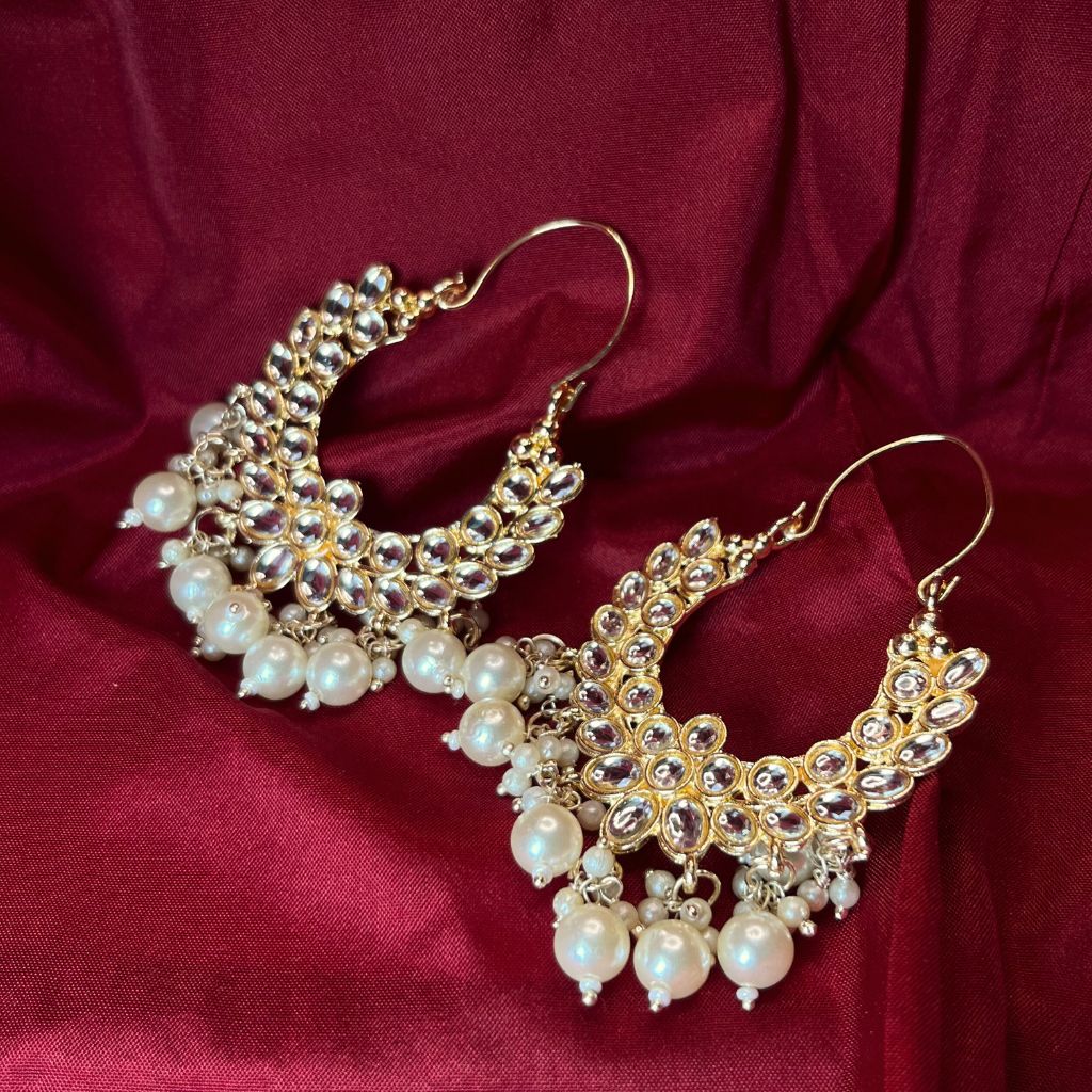Off White Kundan Earrings