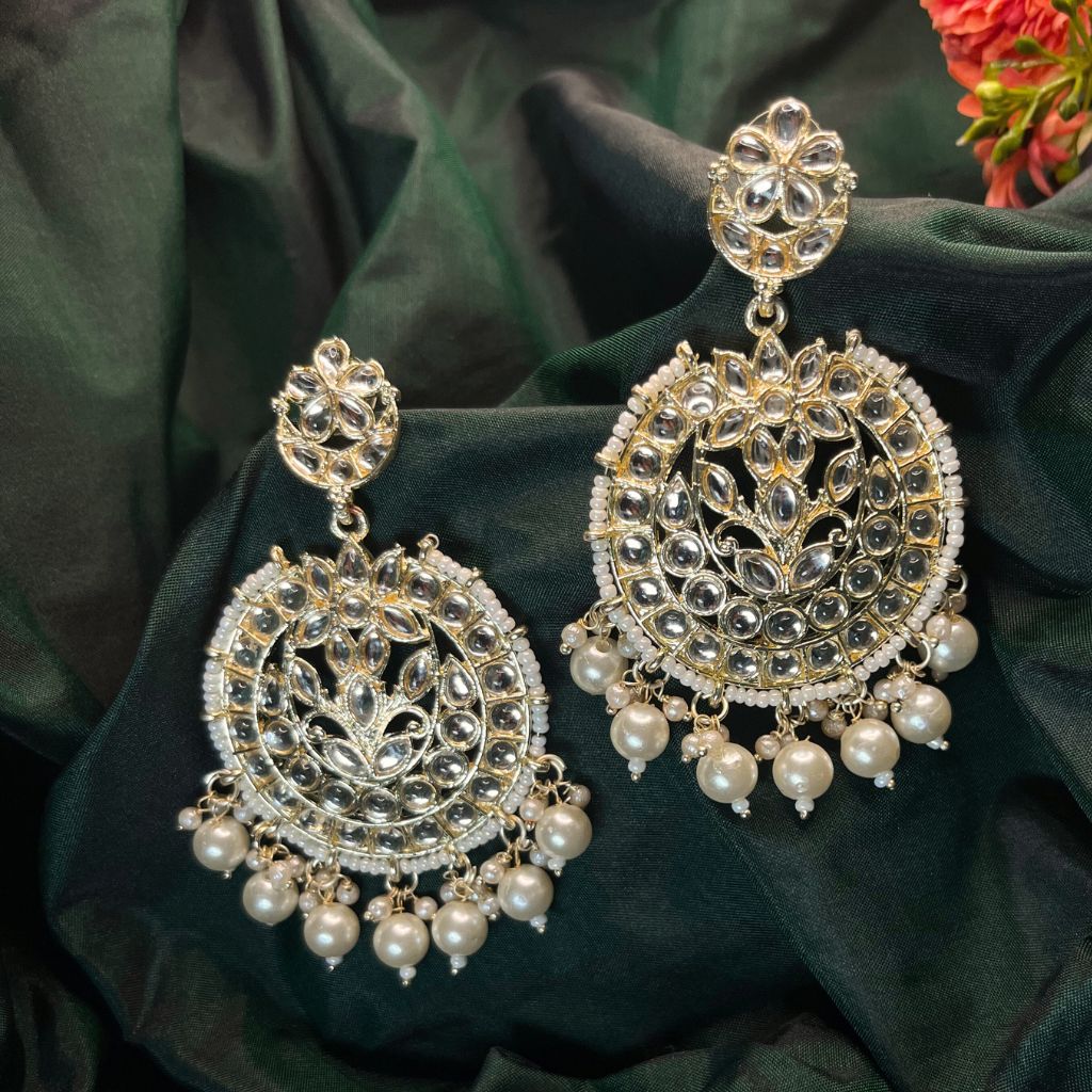 Off White Kundan Earrings