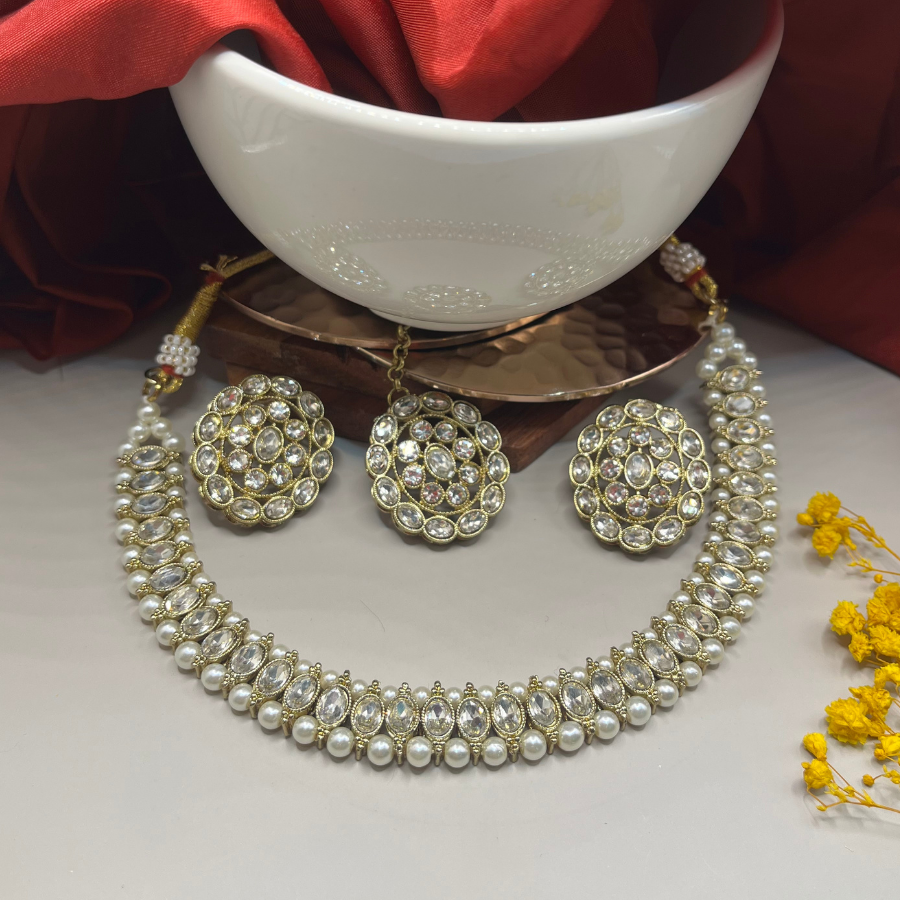Choker Set with Maang Tikka