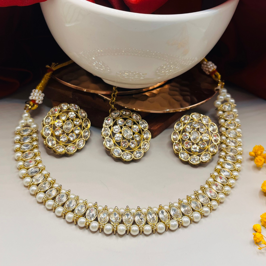 Choker Set with Maang Tikka