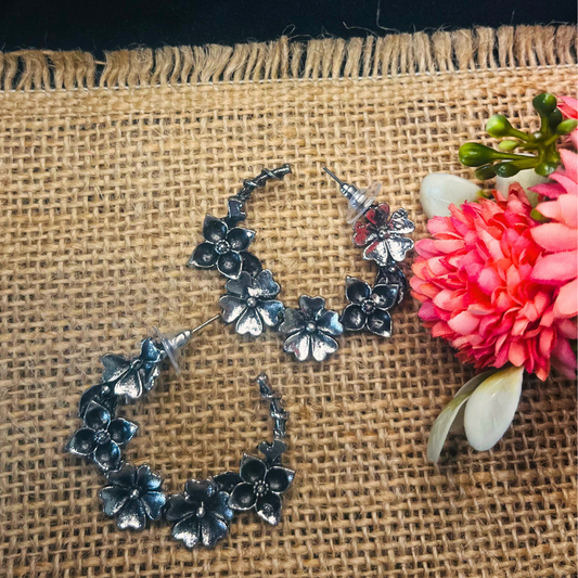 Silver-Toned Contemporary Small Hoop Earrings