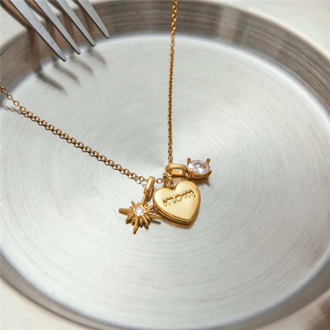 18k Gold Mom Heart Chain Necklace