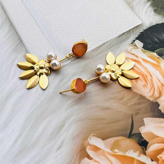 Peach Floret Monalisa Earring
