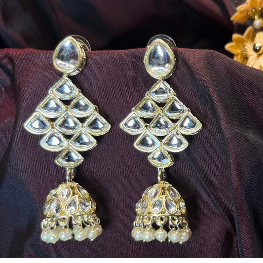 Off White-Gold Plated Kundan Earrings