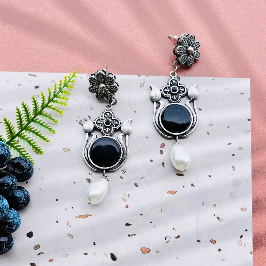 Silver Plated Monalisa Stone Pearl Drop Earrings