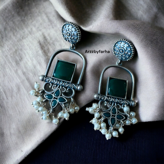 Aliza Dangler Earrings
