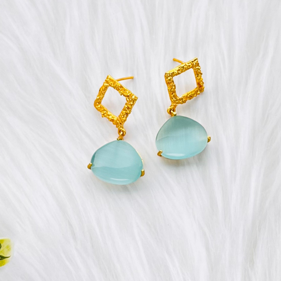 Aqua Drop Monalisa Stone Earring