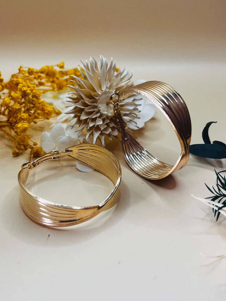 Celebrity style rosegold hoop earrings