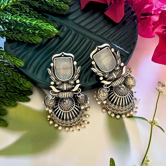 White Trendy Monalisa Stone Jhumki