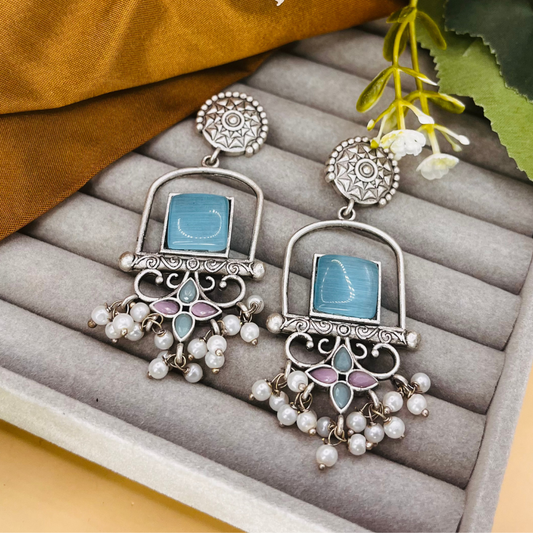 Aliza Dangler Earrings