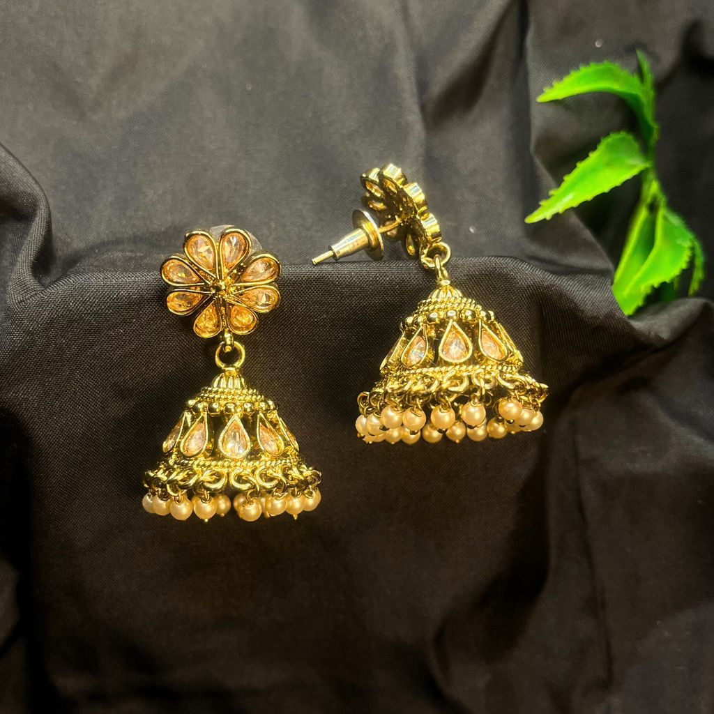 Golden Kundan Premium Jhumka Earrings