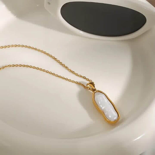 Fresh Water Pearl Pendant Necklace