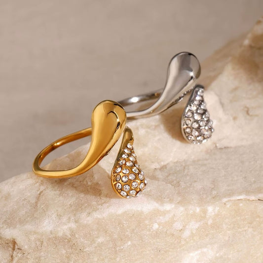 Silver Teardrop Rhinestone Ring