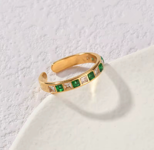 18K Gold Green & White Band Ring