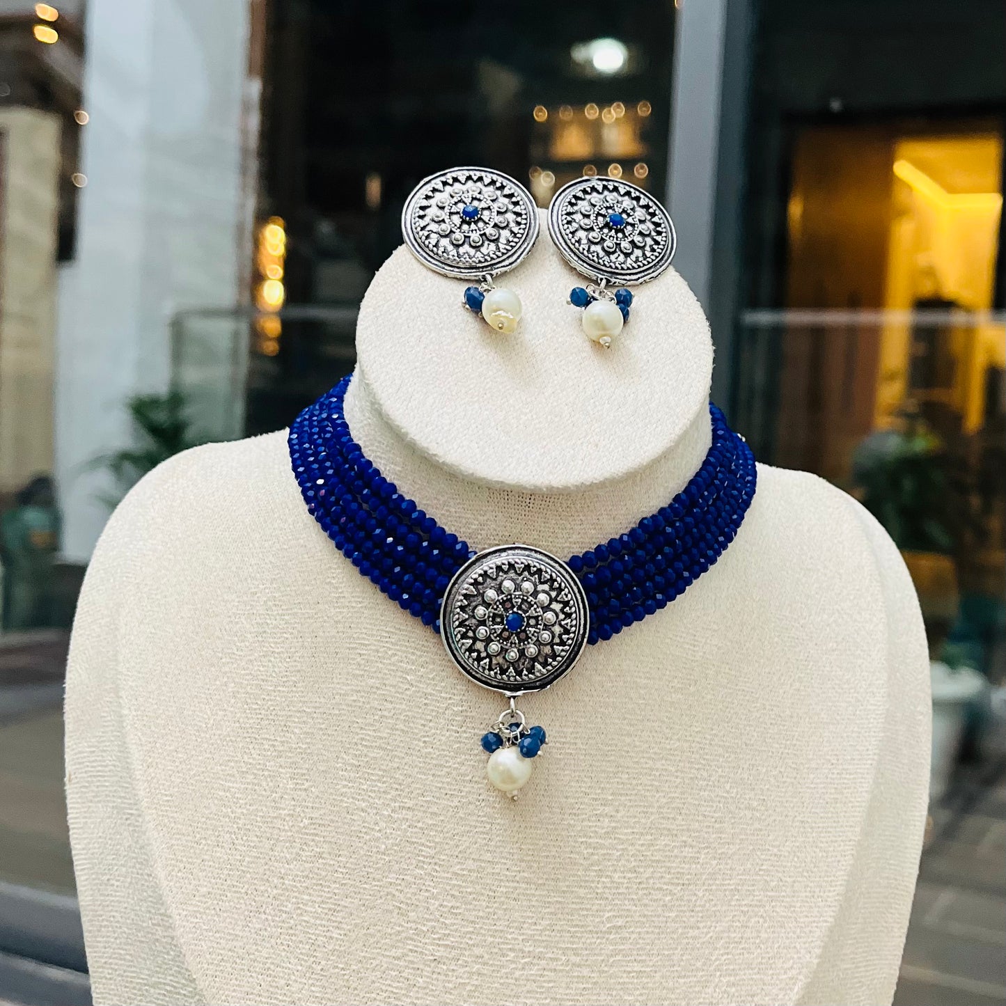 Sleek Hydro Pearl Choker Set