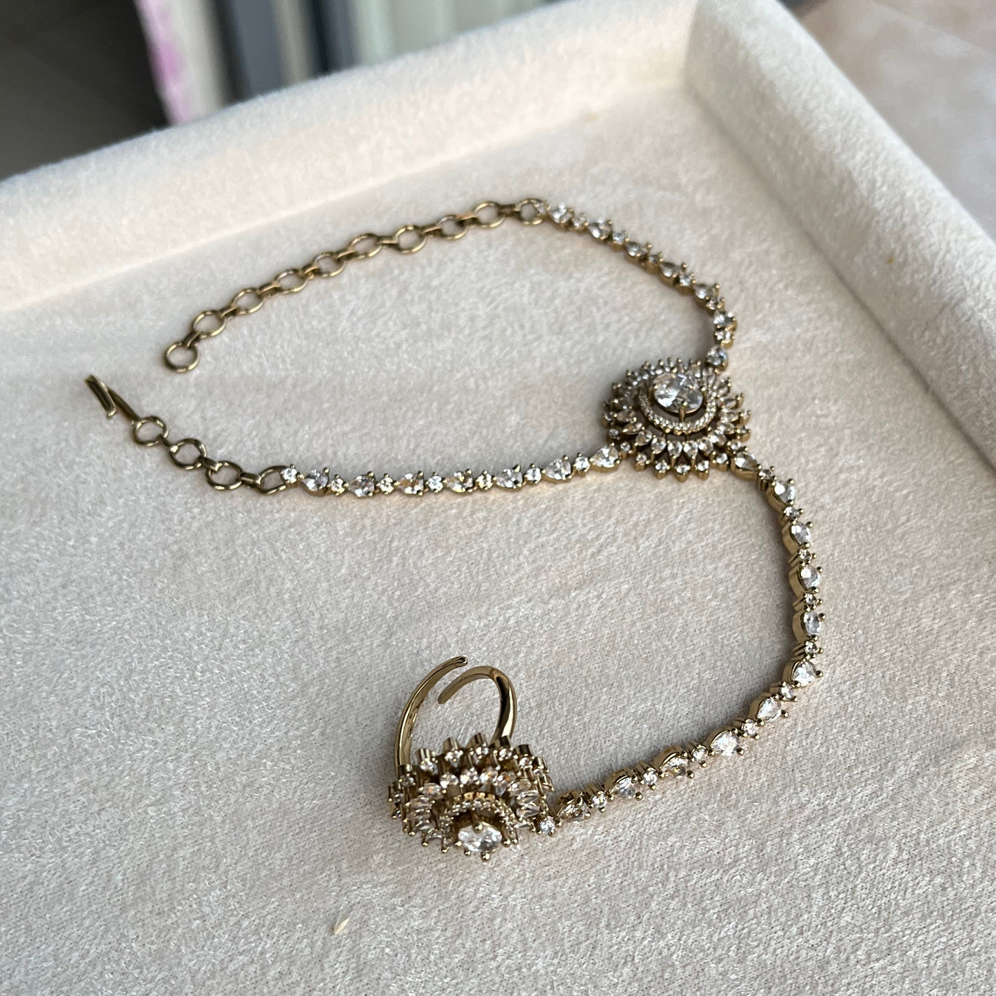 White Zircon Hathphool Bracelet