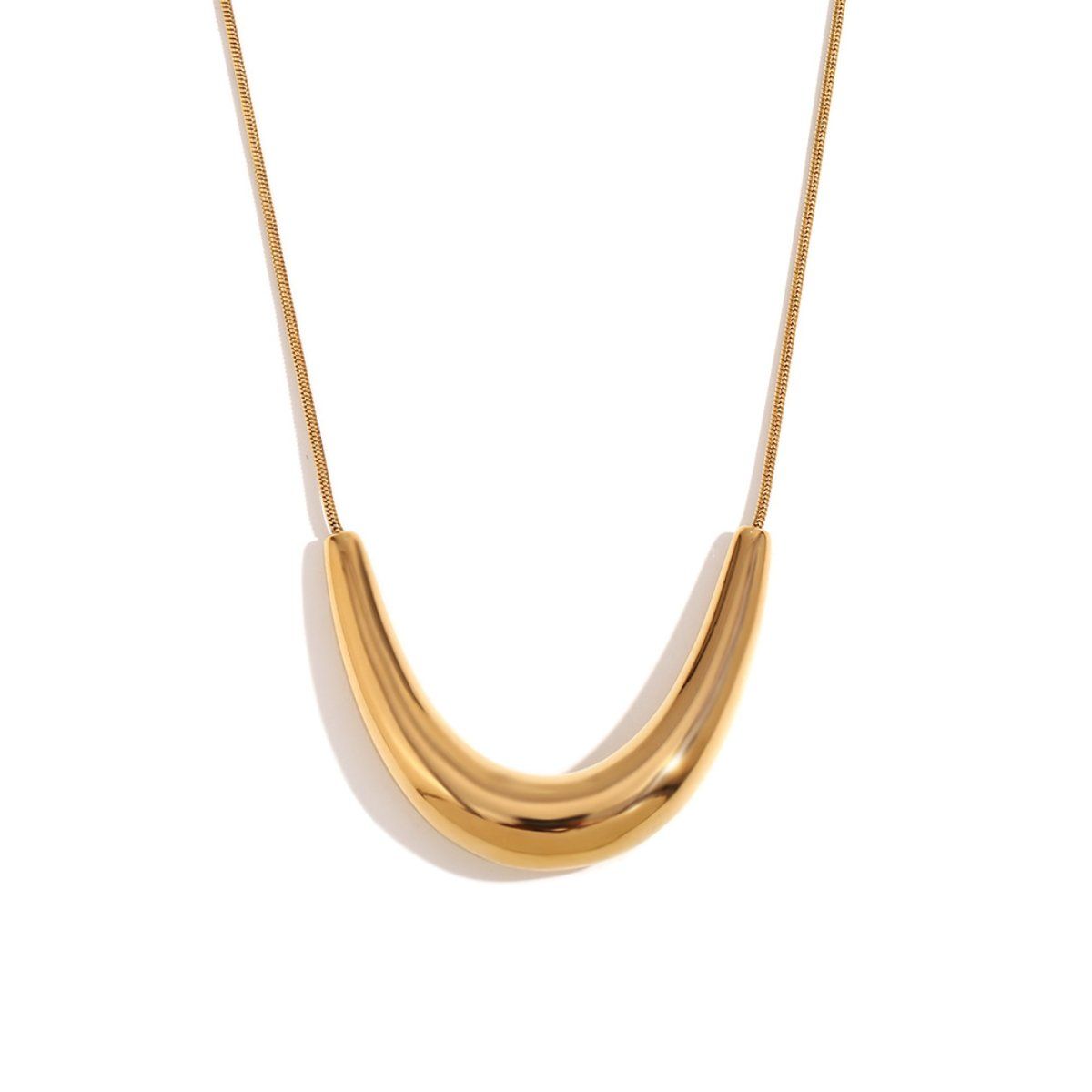 Luxe 18k Gold U Shaped Necklace