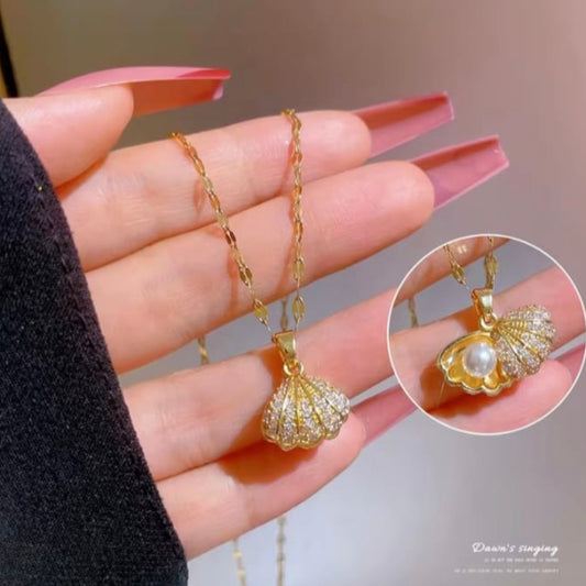 Sea Shell Pearl Chain Pendant