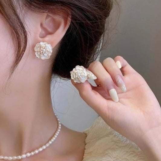 White Flower Studs Earrings