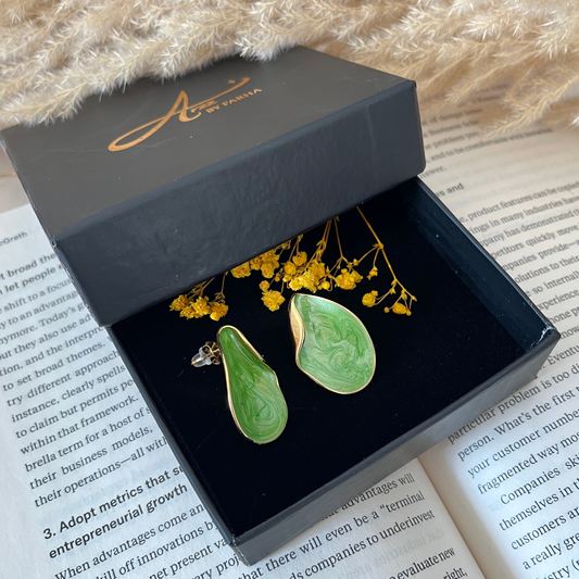 Pista Green Studs Earrings
