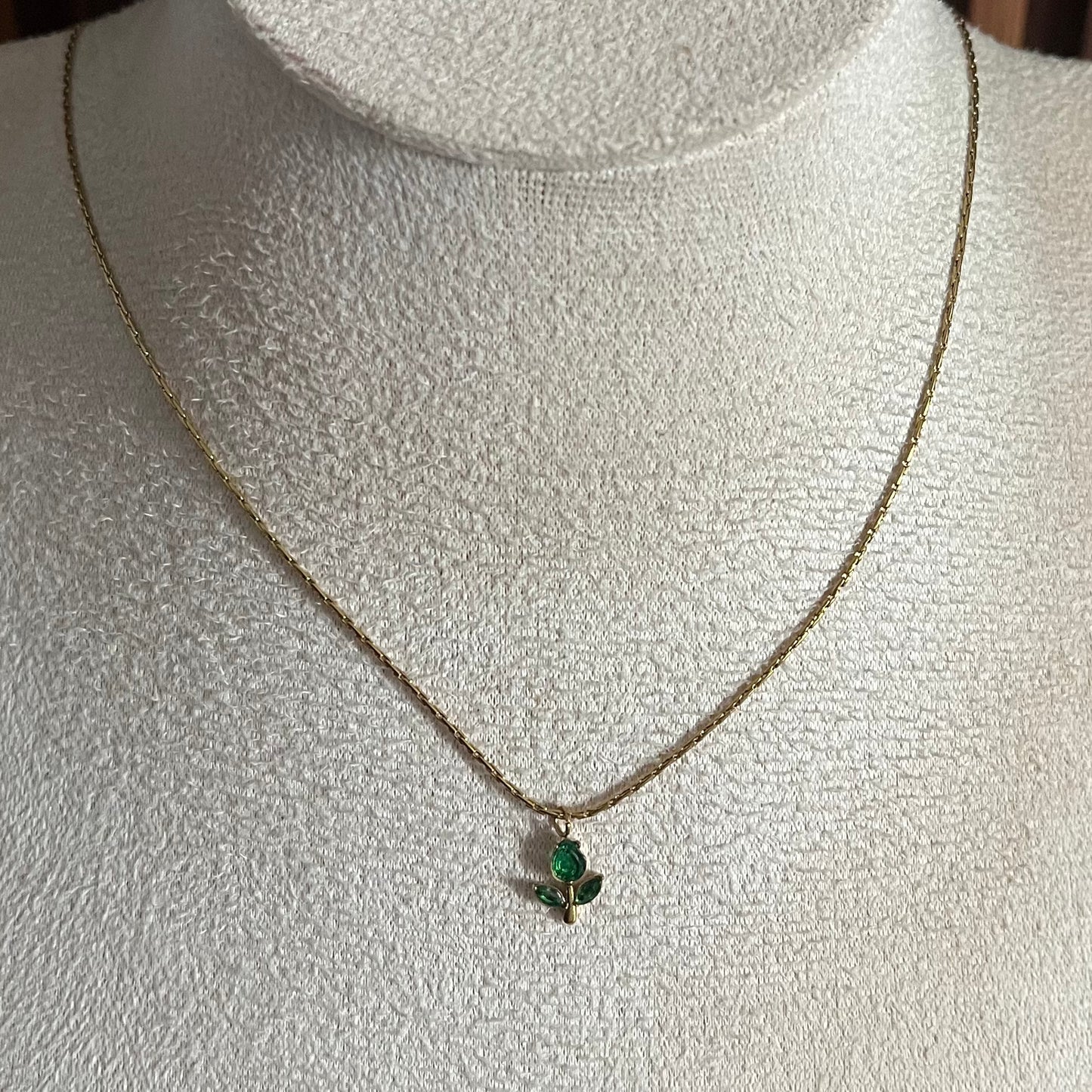 Tulip Sleek Chain Necklace