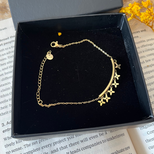 Gold Clover Chain Bracelet