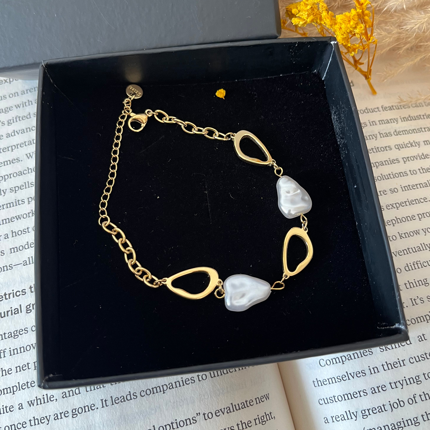 MOP Gold Chain Bracelet