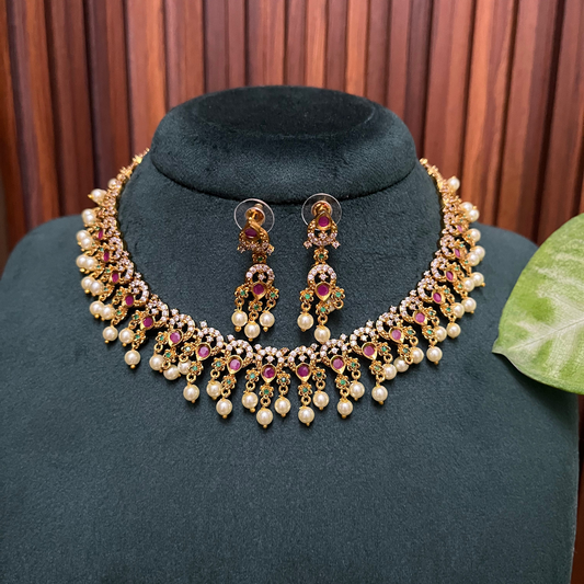 Gold Pearl Hanging Necklace Set