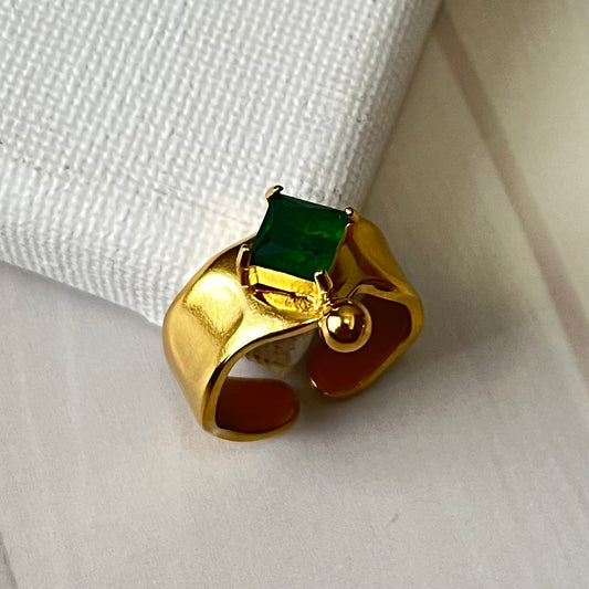 Double Green Stone Ring