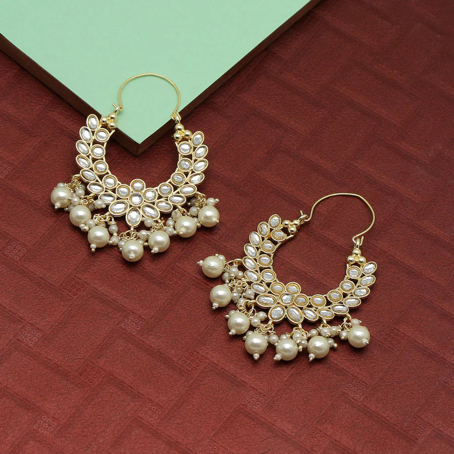 Off White Kundan Earrings