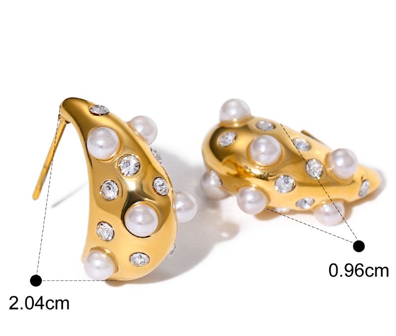 18k Gold AD & Pearl Studded Earring