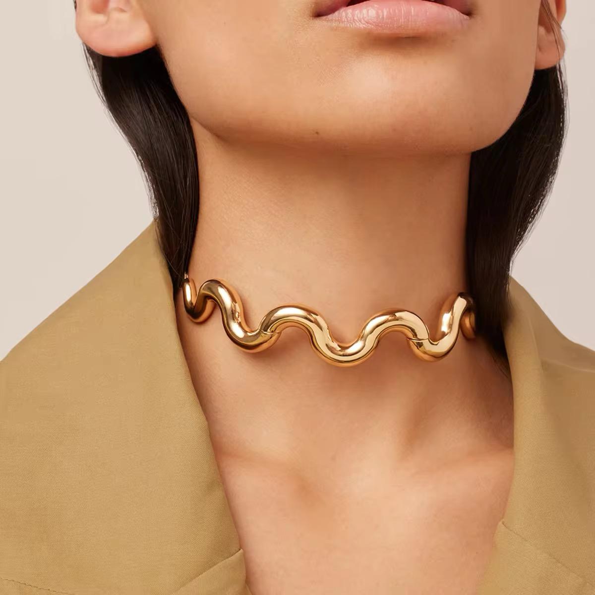Mrunal Inspired Urban Weave Necklace