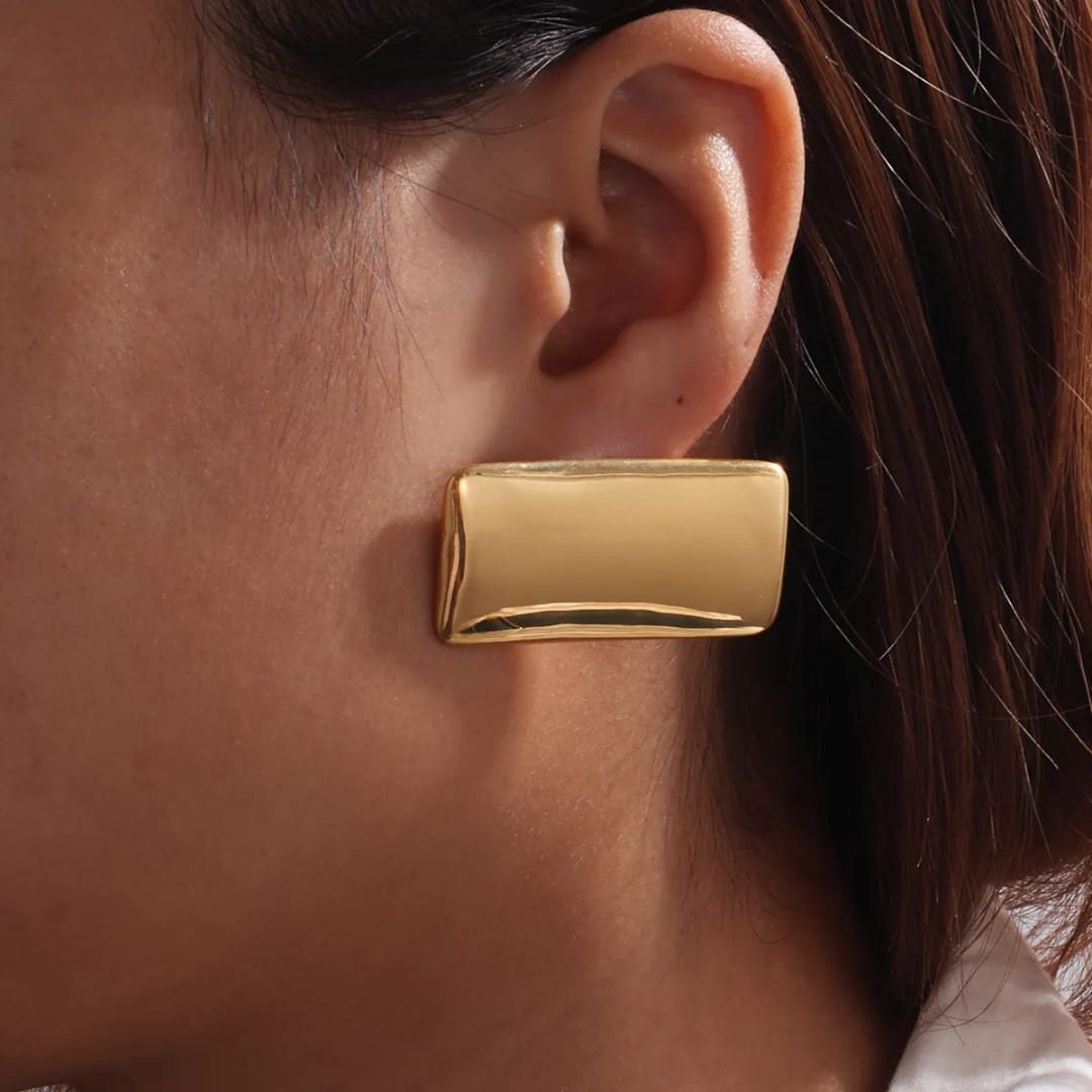 Luxe Gold Rectangle Studs Earring