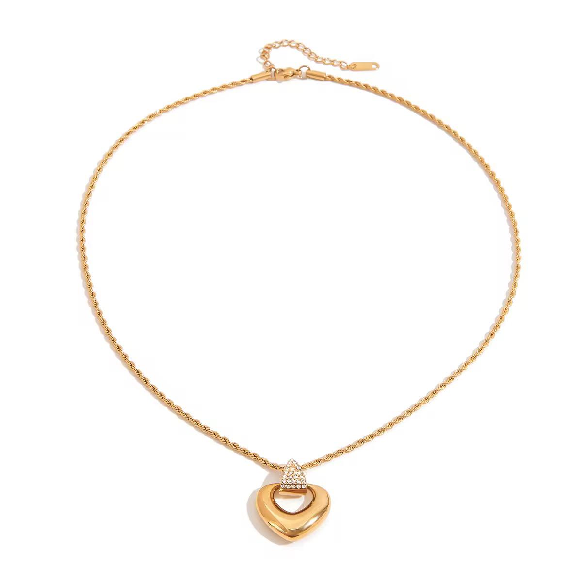 Luxe Heart Pendant Necklace