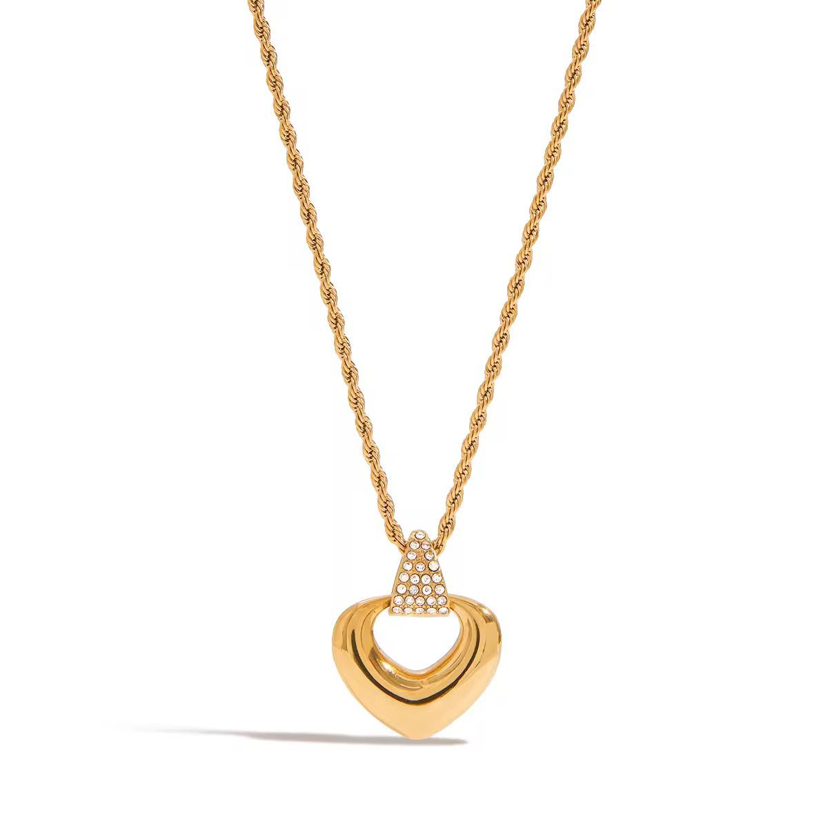 Luxe Heart Pendant Necklace