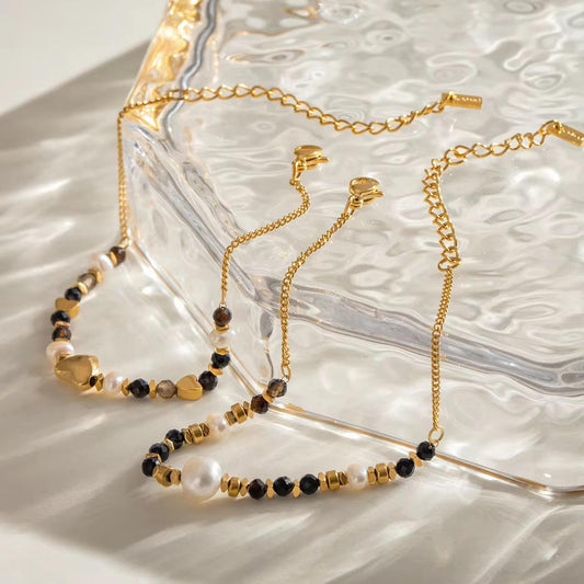 Pearl & Black Beads Chain Bracelet