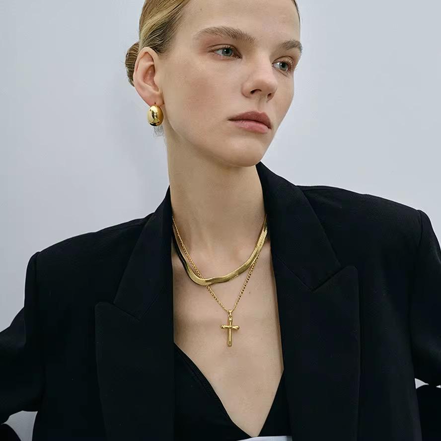 Gold Cross Pendant Chain Necklace