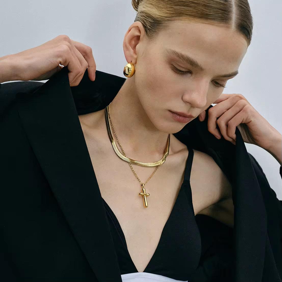 Gold Cross Pendant Chain Necklace