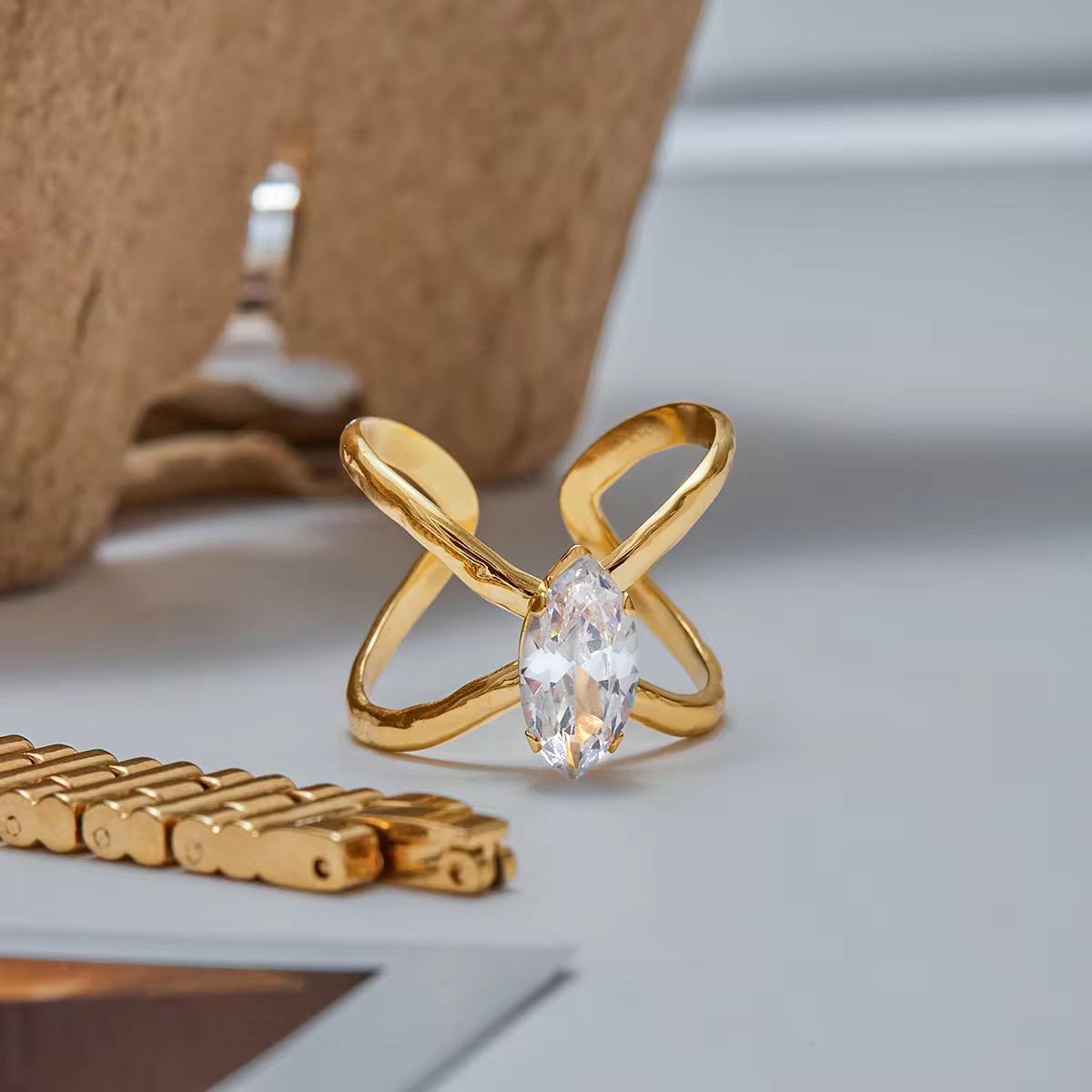 Statement Gold Diamond Finger Ring