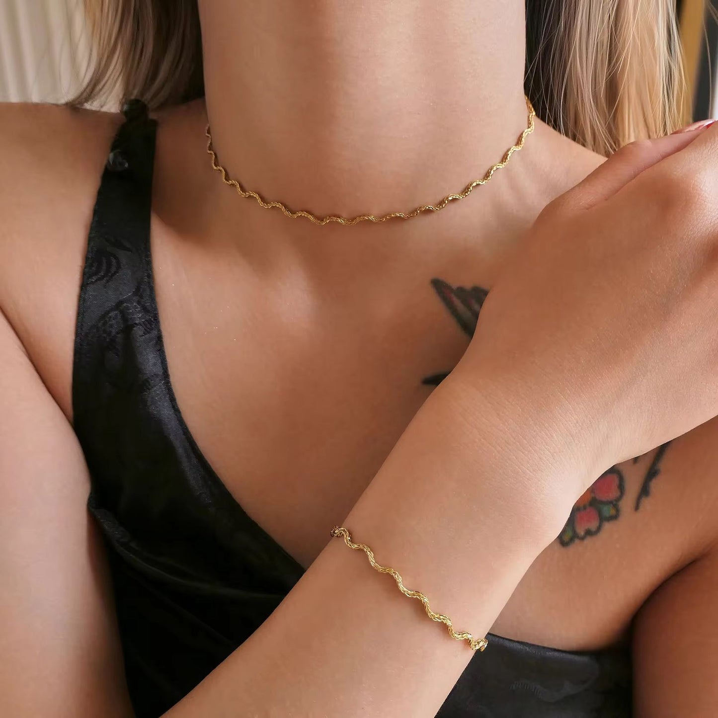 Zigzag Gold Chain Bracelet