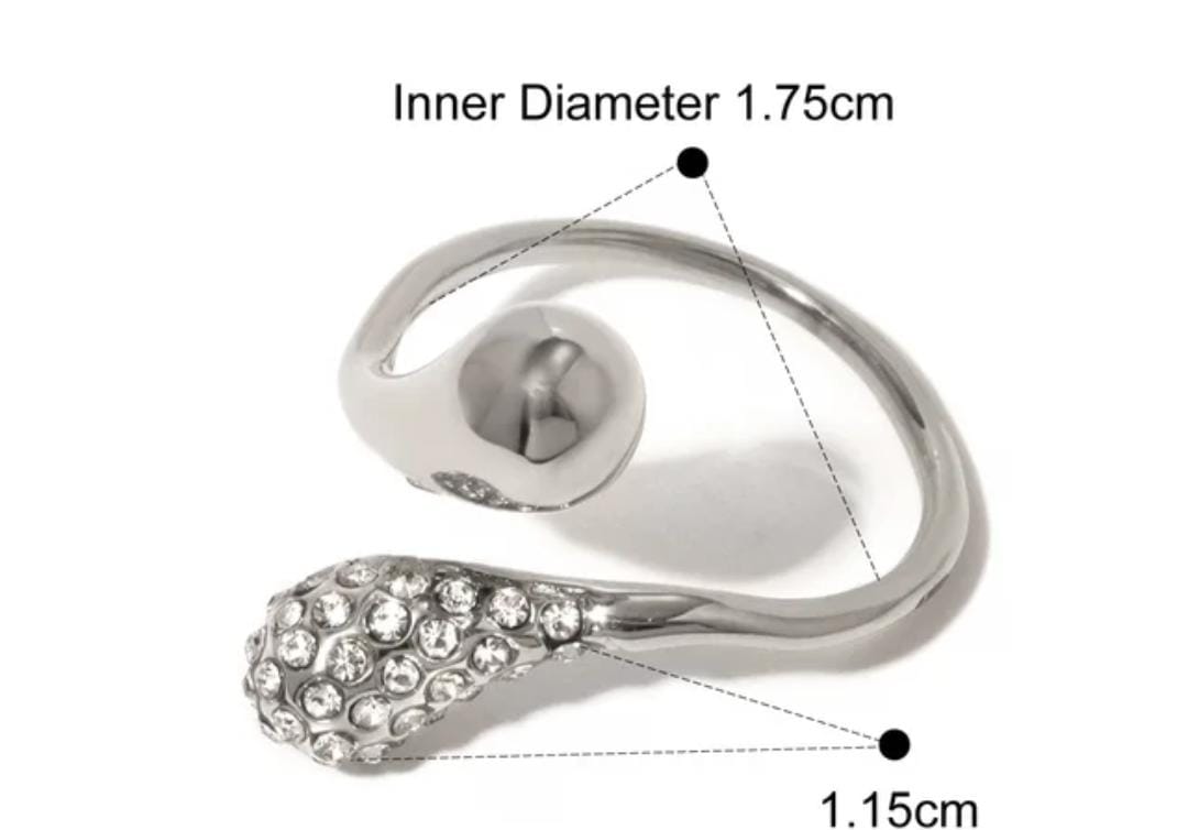 Silver Teardrop Rhinestone Ring
