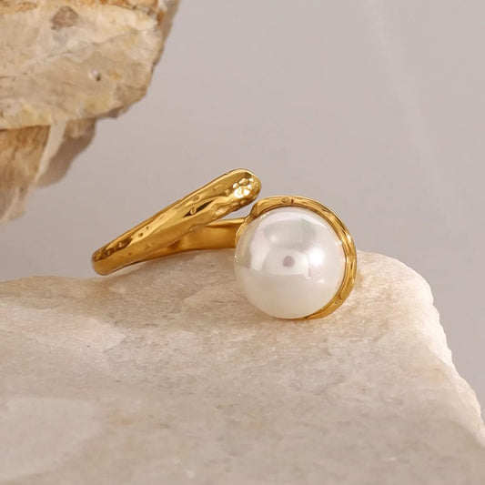 Twisted Pearl Ring