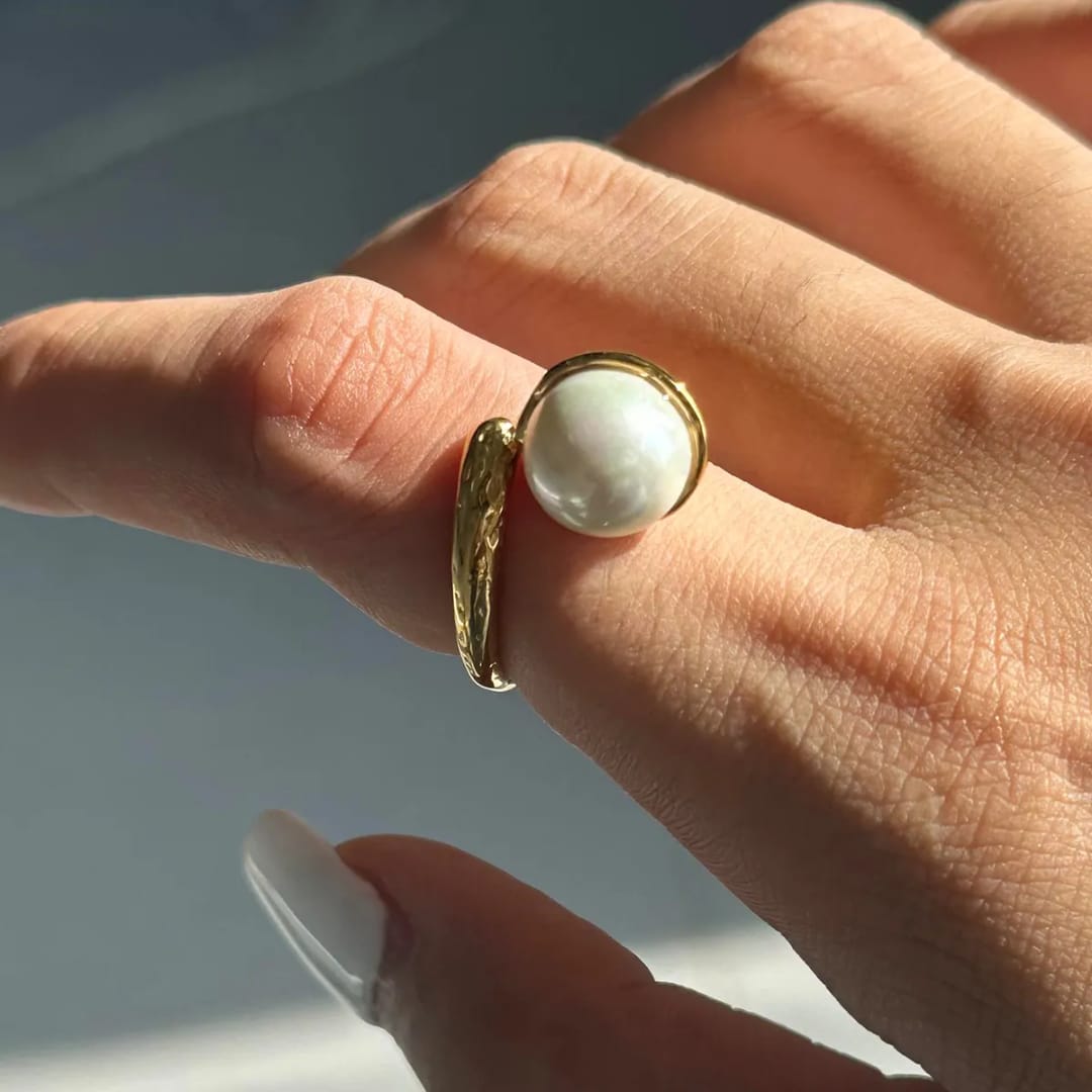 Twisted Pearl Ring
