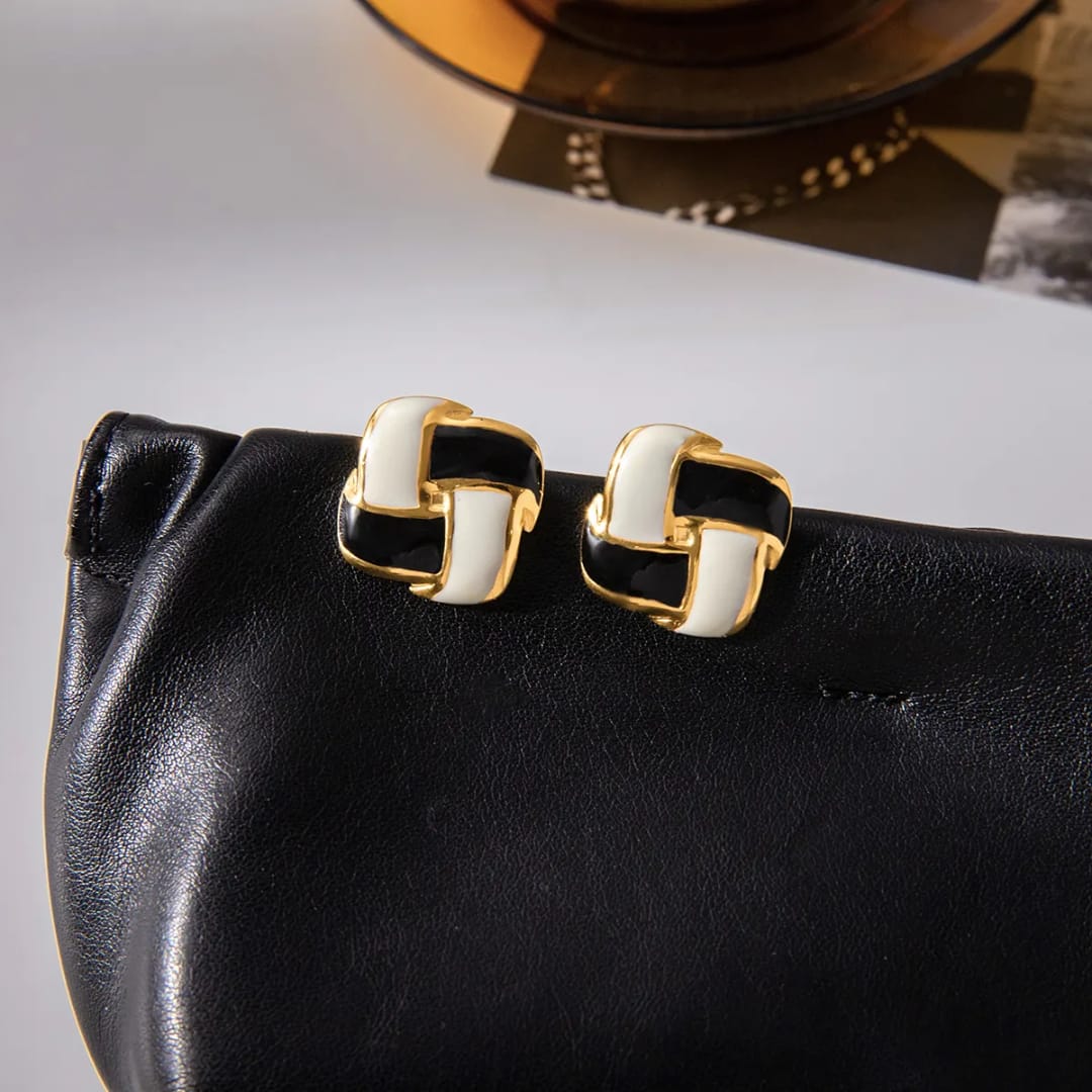 Black & White Studs Earring