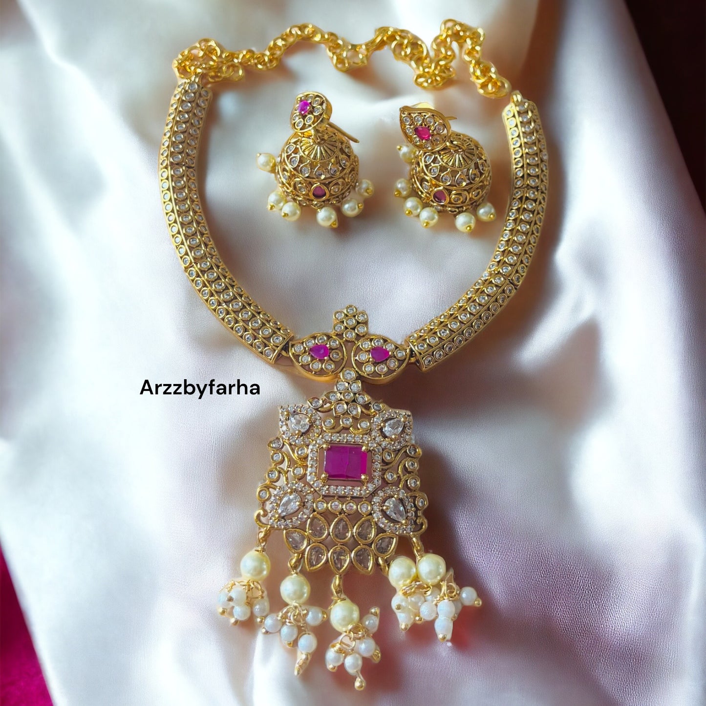 Divya Gold Choker Set