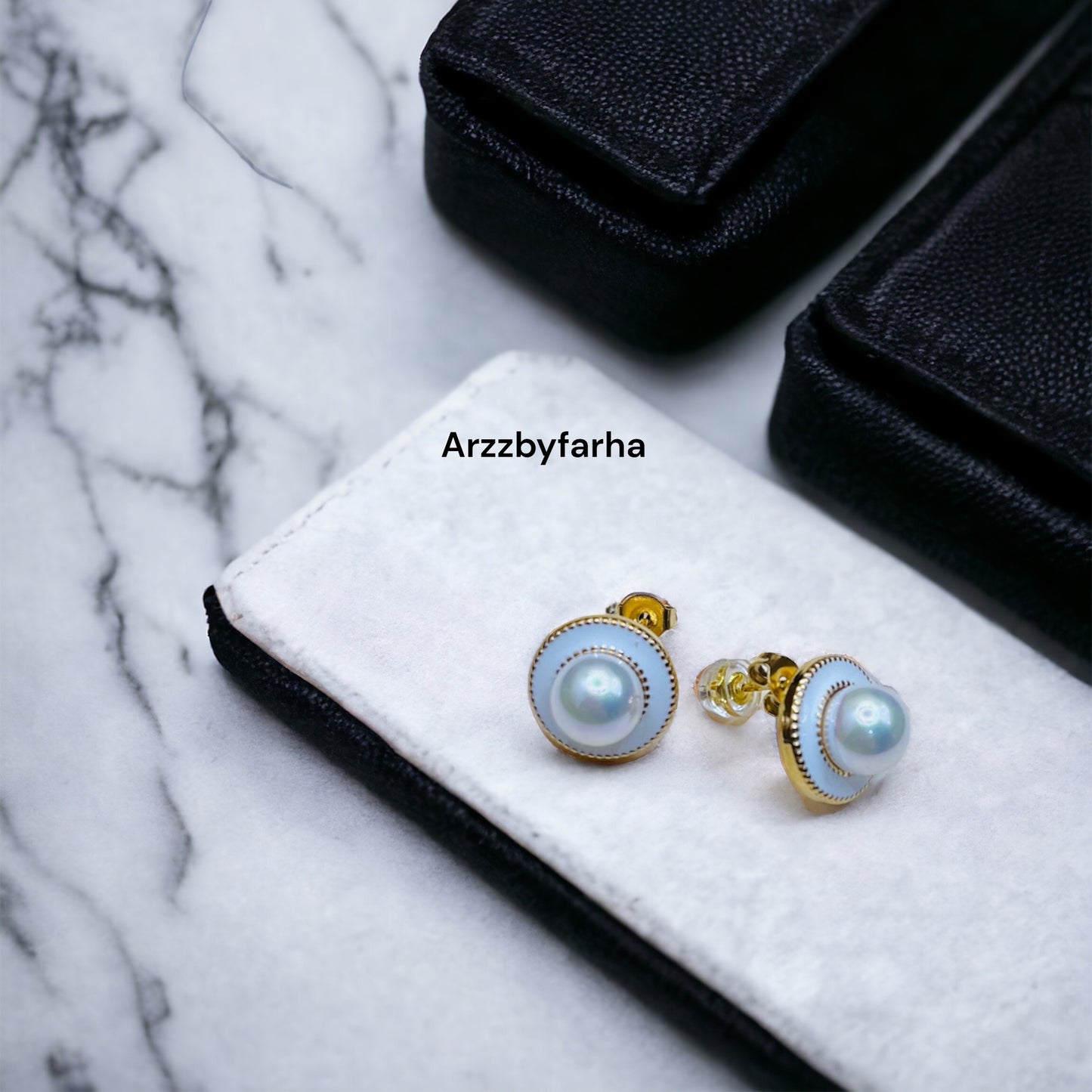 Luxe Pearl Studs Earrings