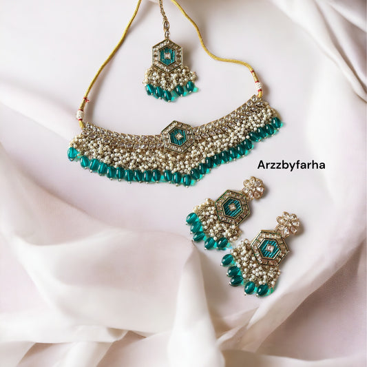 Sea Green Beaded Necklace Set